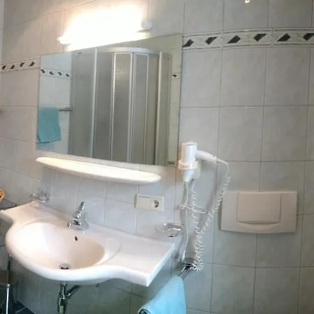 Fremdenpension Alpenruhe Pensionat 3*