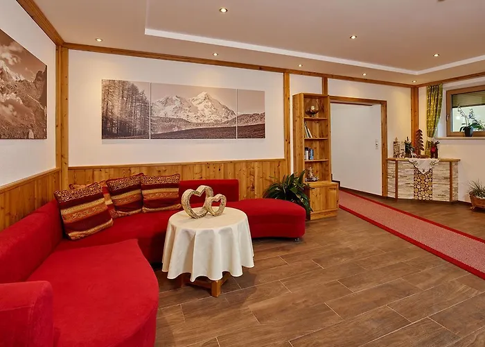 Fremdenpension Alpenruhe Гостевой дом 3*