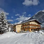 게스트하우스 Fremdenpension Alpenruhe 솔덴
