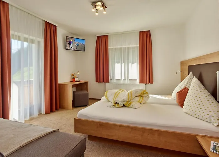 Fremdenpension Alpenruhe Гостьовий будинок 3*